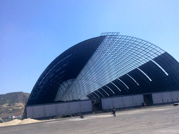 华阴桶壳螺栓球网架工程